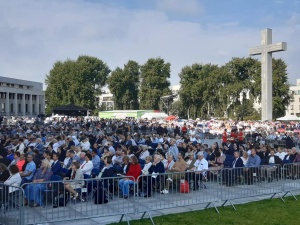 [foto] Warszawa w oczekiwaniu na beatyfikację: Był jak szanowany Krewny
