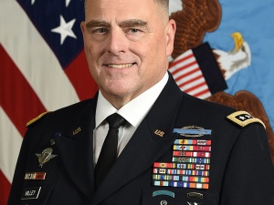 USA. Jeśli zaatakujemy, zadzwonię. Gen. Mark Milley miał przekazywać Chińczykom informacje nt. planów Trumpa