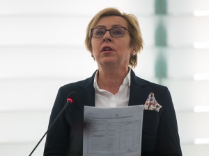 [VIDEO] PE. Jadwiga Wiśniewska do Jourovej: Nie ma w Polsce stref wolnych od LGBT. Pani wie, że to jest kłamstwo