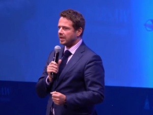 Trzaskowski grzmi w Budapeszcie. „Polska to nie Kaczyński, Węgry to nie Orban”