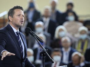 Zaskakujące słowa Trzaskowskiego o Orbanie: Ma trochę tego zbójeckiego czaru