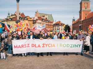 [Nasz Patronat] Tato – Bądź, prowadź, chroń! Narodowy Marsz Życia i Rodziny już dzisiaj o 11.30!