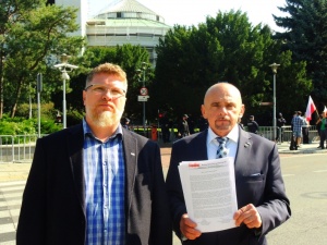 Alfred Bujara:  To było niezwykle ważne głosowanie dla setek tysięcy pracowników handlu