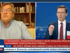 „Może bezkarnie przekłamywać historię?”. Szokująca decyzja Komisji Etyki ws. posła PO