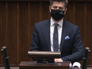 Pomazane biuro posła Lewicy. Mogę polecić firmę oczyszczającą. Czyścimy regularnie po każdej manifestacji lewicy