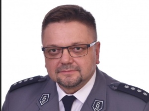 Komendant policji ciężko ranny przebywa w szpitalu. Wystosowano apel