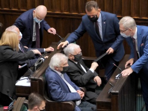PiS szykuje rewolucję w ordynacji wyborczej? „Kaczyński już podpisał kwity z Kukizem”