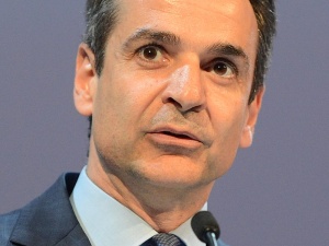 Premier Micotakis: Grecja nie pozwoli na niekontrolowany napływ migrantów z Afganistanu