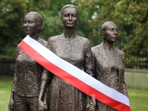 Chwała bohaterskim warszawiankom! W stolicy odsłonięto pomnik poświęcony kobietom Powstania