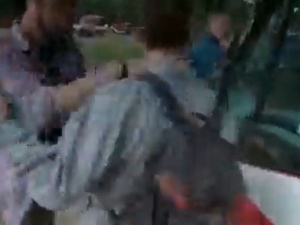 Zrobiło się nerwowo... Ochroniarz premiera Czech Babisza popycha reportera BBC [VIDEO]