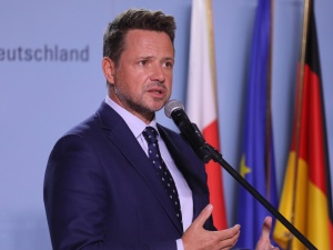 Na podstawie wymiarów biustu przełożeni.... Radio Zet: Skargi na mobbing u Trzaskowskiego
