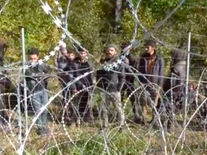 MON ujawnia nagrania. „Białorusini blokują ich powrót do domu i zmuszają do nielegalnego przekraczania granicy” [WIDEO]