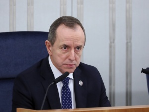 Komedia! Senat wydał rezolucję uznającą orzeczenie TK za... niezgodne z konstytucją