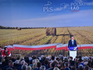 Premier: Jeśli ktoś nie szanuje polskiej wsi, to nie ma też szacunku dla Konstytucji i polskiej suwerenności