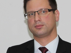 Szef kancelarii Victora Orbana: w Europie próbuje się fałszywie tłumaczyć decyzję polskiego TK