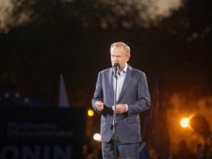 Tusk zignorował swoich doradców. Kulisy manifestacji na placu Zamkowym w Warszawie 