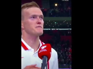Albańscy kibice przerwali wywiad Karola Świderskiego. W jego kierunku poleciały butelki [WIDEO]