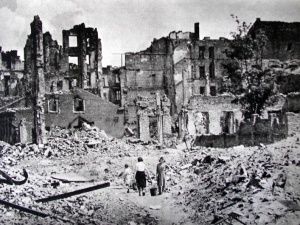 „800 mld euro do zapłaty”. Niemiecki historyk wprost o reparacjach dla Polski
