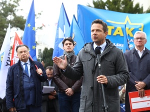 Z. Kuźmiuk: Trzaskowski za duże samorządowe pieniądze wprowadza w błąd swoich mieszkańców