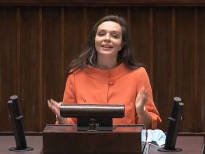 [video] Nie rzucim Unii skąd nasz ród (...) Tak nam dopomóż Tusk. Jachira parodiuje Rotę z mównicy sejmowej