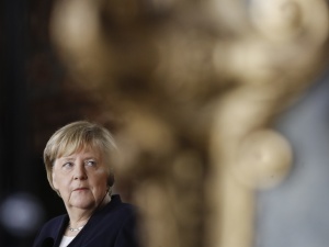 Unijni partnerzy Polski powinni odejść od konfrontacji. Merkel zabrała głos ws. decyzji polskiego TK