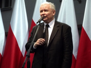 Prezes PiS: Siły, które mają zakusy wobec Polski, muszą wiedzieć, że z nami łatwo nie będzie