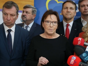 B. działaczka Platformy: PO już oficjalnie przeciwko Polsce. Współzałożyciel Platformy: Renegaci