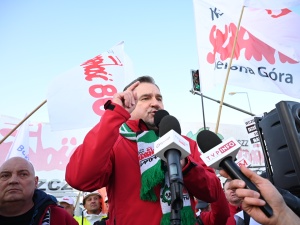 „Powinien pan być tutaj i bronić polskich miejsc pracy!”. Szef „Solidarności” ostro do Tuska [WIDEO]