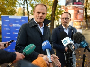 „Jest obciążeniem dla Platformy”. Znany polityk PO ostro o Tusku