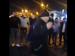 Zobacz jak imigranci spędzają wieczory w Mińsku. Szokujący film opublikowany na białoruskim opozycyjnym kanale