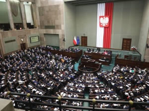Burza po głosowaniu ws. akcyzy. Posłom KO grożą dyscyplinarki