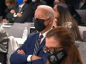 Znowu to zrobił? Joe Biden przysnął na konferencji otwierającej COP26? [VIDEO]