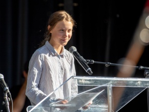 Greta Thunberg miałaby reprezentować Watykan na szczycie klimatycznym? Dziwny pomysł amerykańskiego jezuity