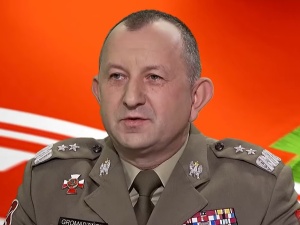 Podjeżdżają ze sprzętem nagłaśniającym i grają płacz dziecka. Gen. Gromadziński o presji białoruskich służb