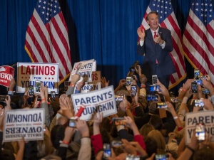 Zwrot polityczny w USA. Kandydat Trumpa wygrywa w bastionie demokratów