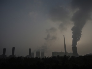Z. Kuźmiuk: Czy można realizować politykę klimatyczną bez krajów, które odpowiadają za 50 proc. emisji CO2?