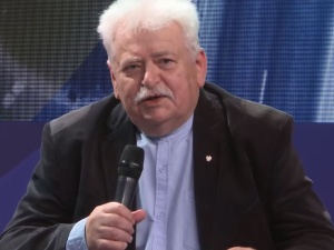 Prof. Szeremietiew: Dobrze, że powstała ustawa o obronie ojczyzny, ale...