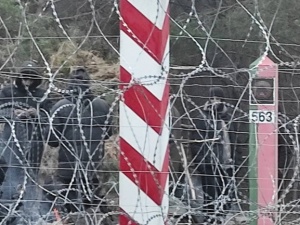 Zdecydowana większość czytelników francuskiego Le Figaro za budową muru na polko-białoruskiej granicy