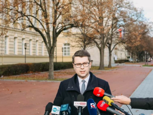 Rzecznik rządu: Sytuacja geopolityczna jest bardzo poważna; chcemy zabezpieczyć się przed działaniami ze strony wschodniej.