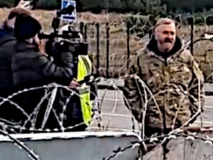 Brzmi znajomo? „Katolicy, gdzie wasza miłość bliźniego?” – krzyczy rosyjski polityk na widok polskich żołnierzy [VIDEO]