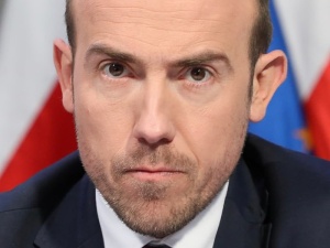 Tylko w chorym umyśle... Opozycja krytykuje projekt ustawy o testowaniu pracowników