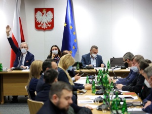 Ustawa o testowaniu nie będzie dziś procedowana. „Powinna trafić do kosza”