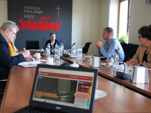 Prezydium KK o projekcie rozporządzenia MRiPS dot. wynagradzania pracowników OHP i CPS Dialog