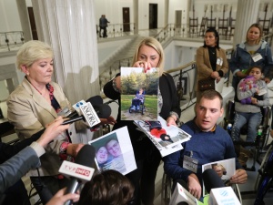 Spięcie w Sejmie. Minister wyszła do protestujących