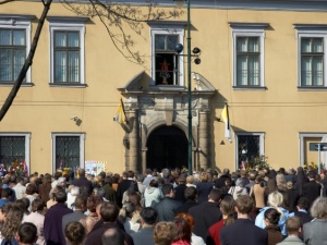 Kuria krakowska: Nie natrafiono na żaden dokument mogący poświadczyć prawdziwość zarzutów wobec JPII