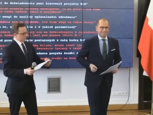 „W PO mówią na nich głupi i głupszy”. Europoseł szydzi z Jońskiego i Szczerby [WIDEO]