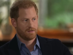 Burza w Pałacu Buckingham. „Kto jest prawdziwym ojcem Harry’ego?”