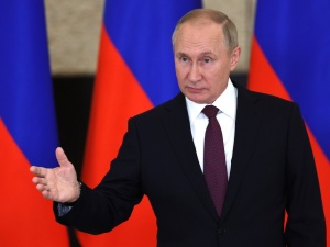 Putin: Rosja umieści broń jądrową na Białorusi  