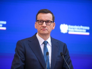 Zakaz sprzedaży aut spalinowych po 2035 roku. Jest stanowisko premiera Morawieckiego