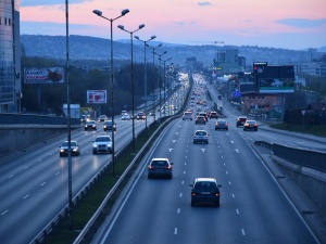 „Nie ma szans, żeby zakaz sprzedaży aut spalinowych od 2035 r. wszedł w życie”